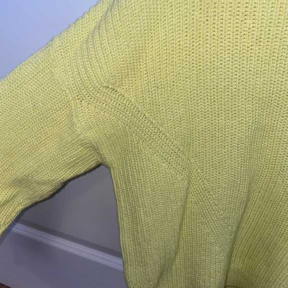 Neon green knit sweater - Picture 2 of 4